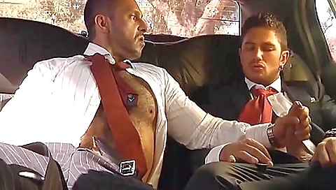 Follando En El Coche